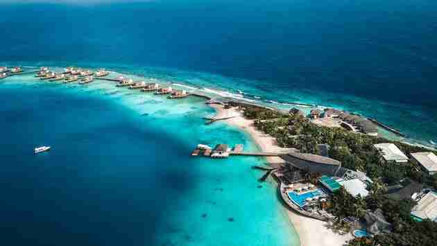 The Maldives Plans To Vaccinate Visitors as Part of a Tourism Initiative